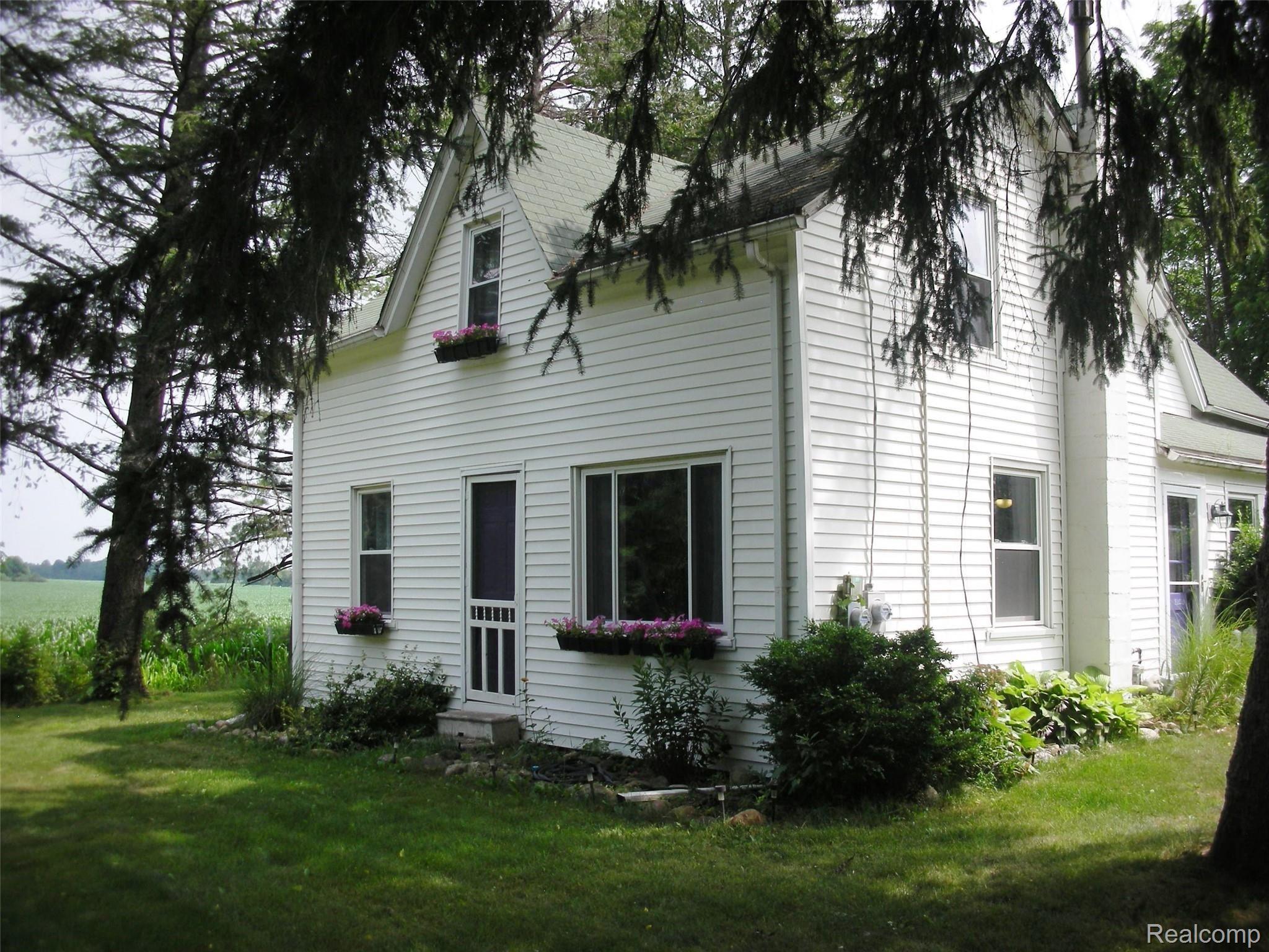 1820 North Summers Road Imlay City, MI 48444 - Photo 1 of 31 039.JPG