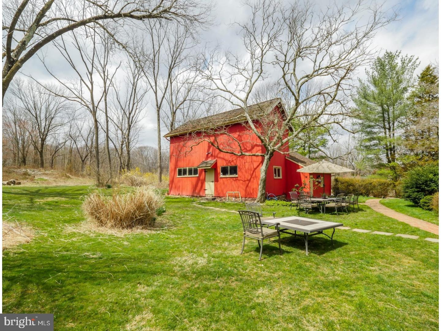 576 Sackettsford Road Ivyland, PA 18974 - Photo 4 of 24 Barn