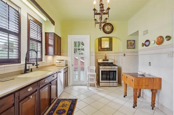 $2,900 | 3570 Gentilly Boulevard, New Orleans, LA 70122