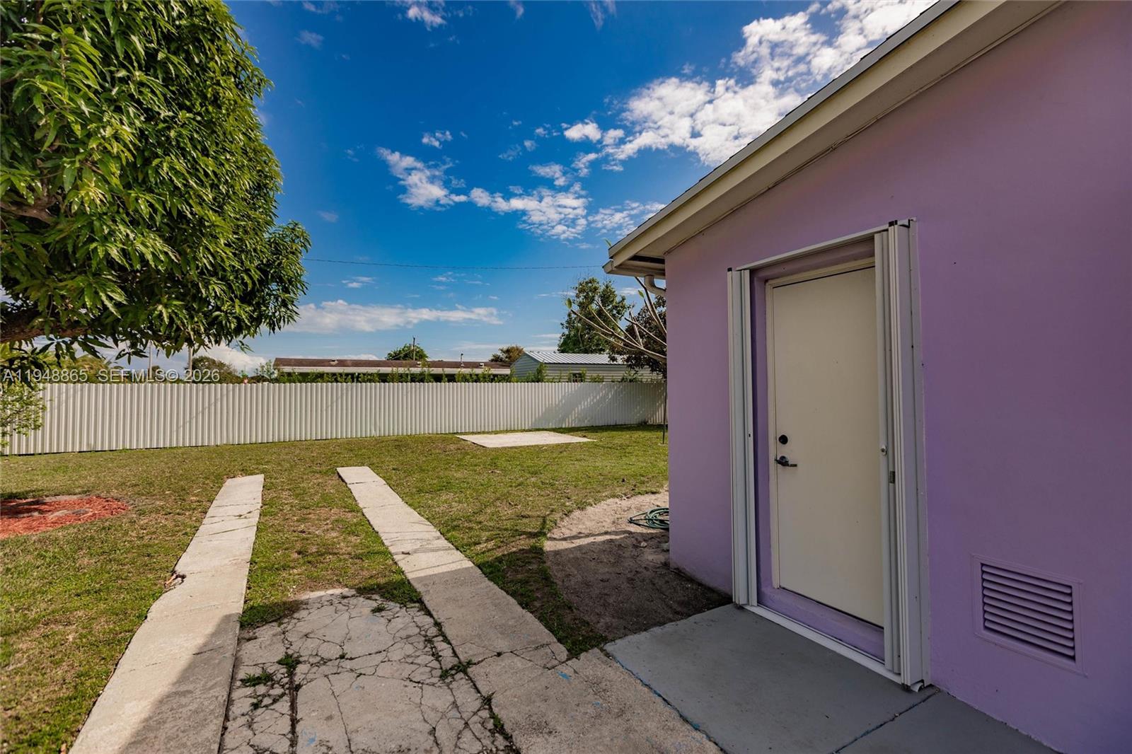 14625 Southwest 104th Place Miami, FL 33176 - Photo 29 of 39