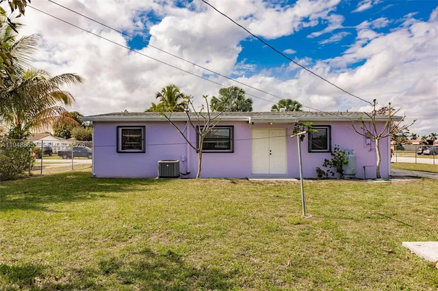 $498,000 | 14625 Southwest 104th Place, Miami, FL 33176