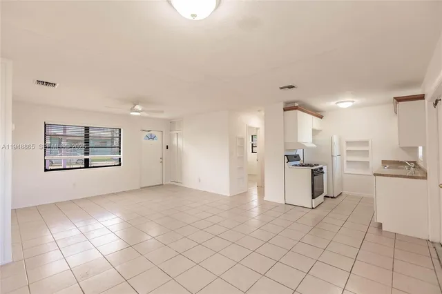 $498,000 | 14625 Southwest 104th Place, Miami, FL 33176