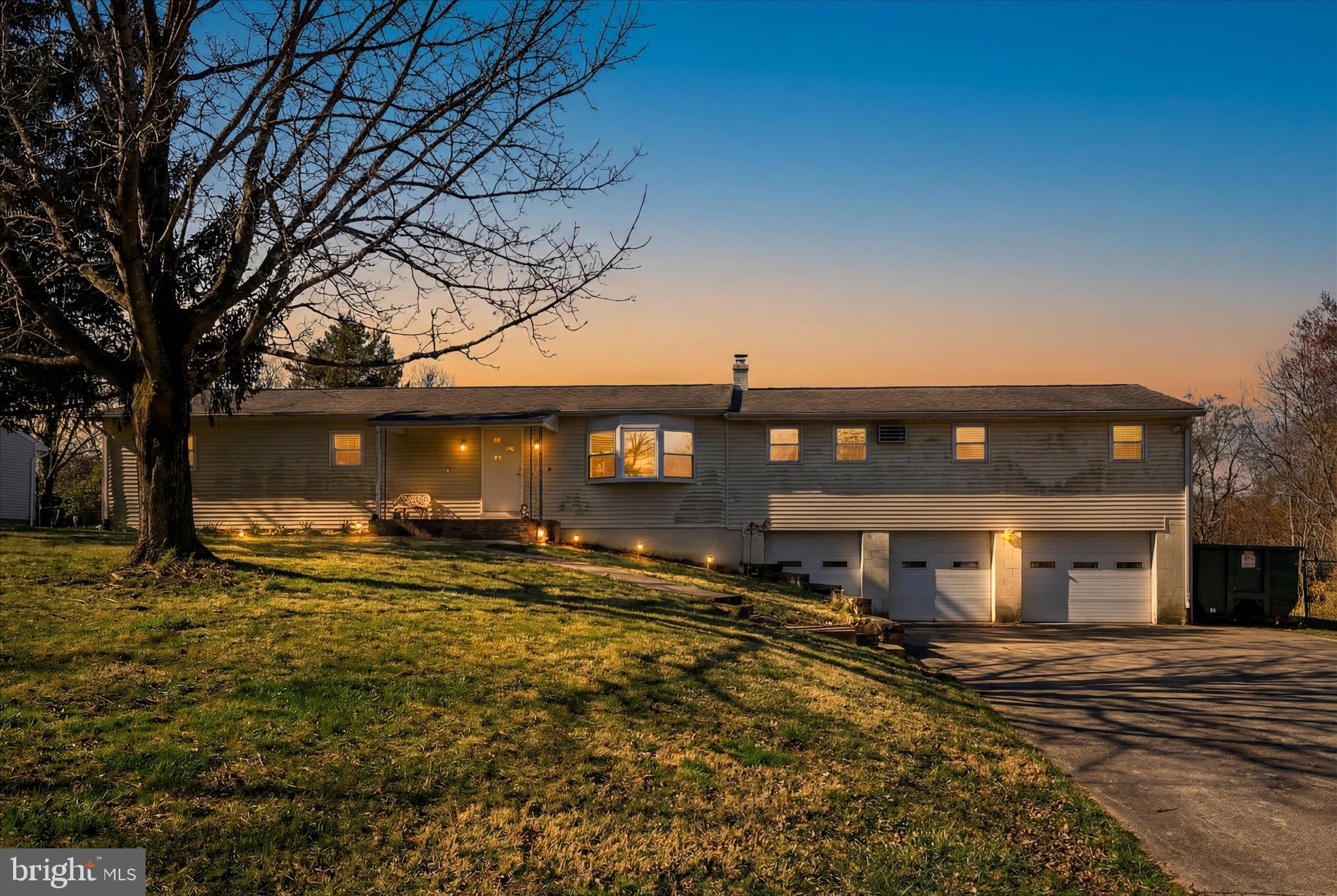 83 Silvertown Road Jonestown, PA 17038 - Photo 5 of 45 Virtual Twilight