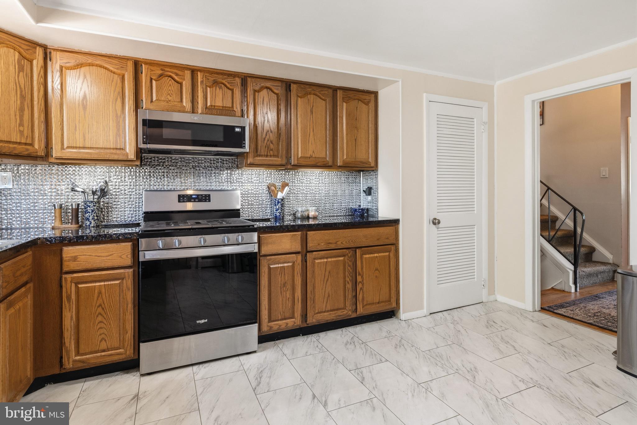 1519 Nevarc Road Warminster, PA 18974 - Photo 12 of 37 Kitchen