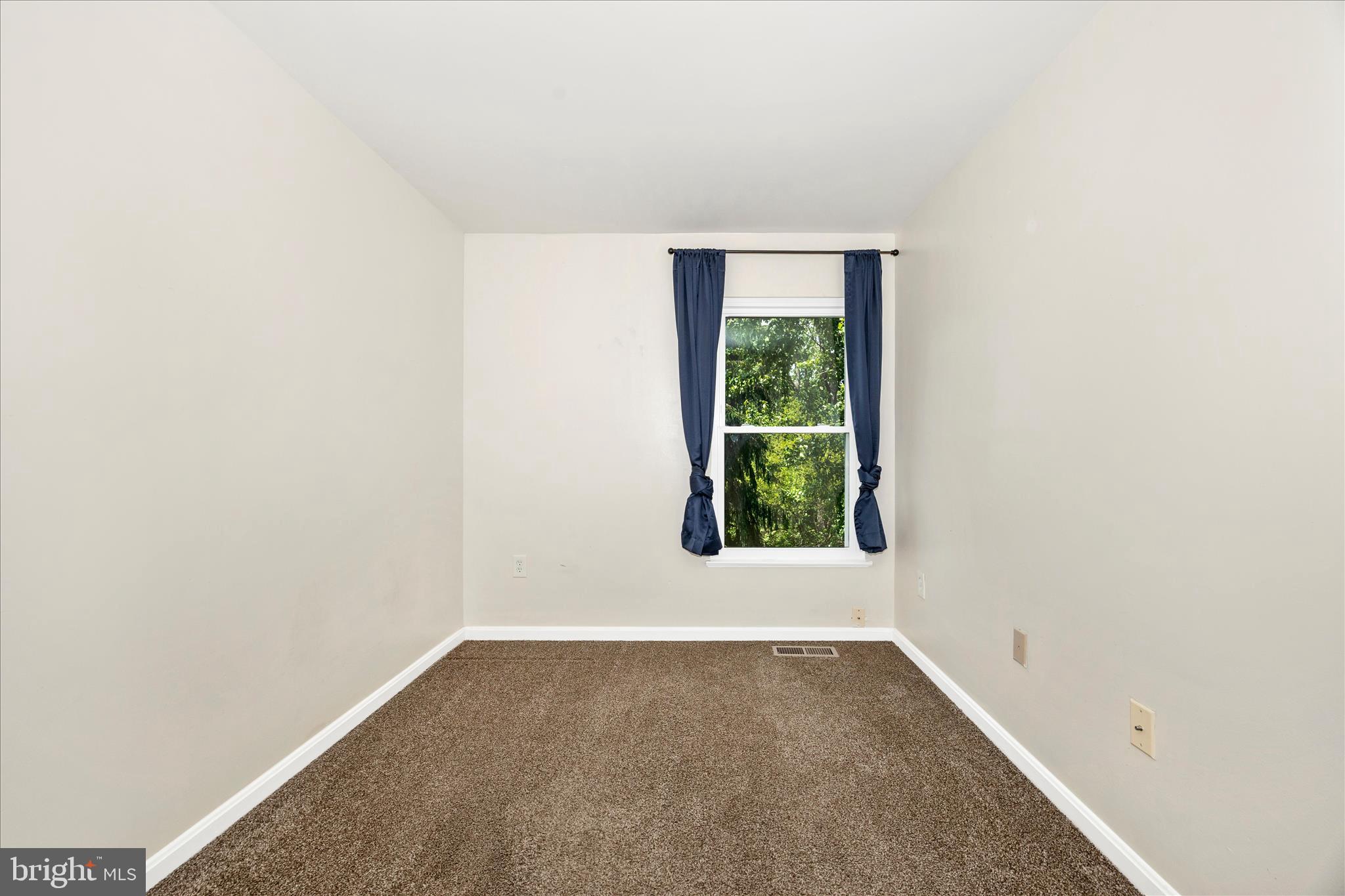 1667 Colonial Way Frederick, MD 21702 - Photo 18 of 36 OLIA7402