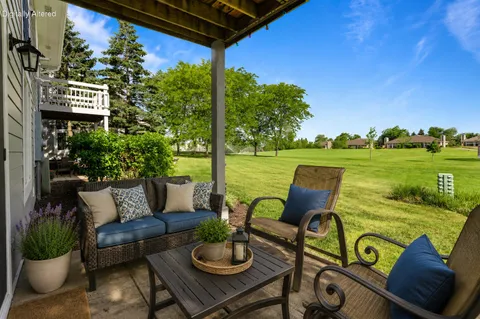 $260,000 | 658 Geneva National Avenue North, Unit 635, Geneva, WI 53147