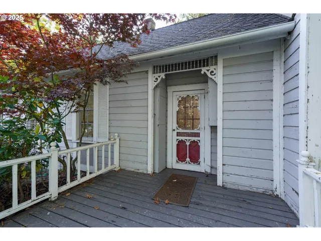 a view of deck with patio