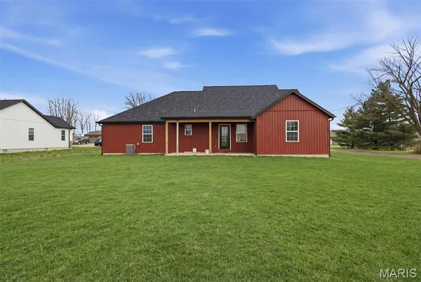 $310,000 | 2601 M- Country Dr Mountain Grove, Mountain Grove, MO 65711