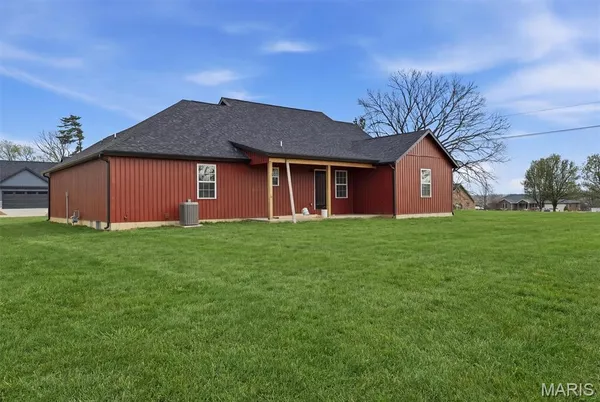 $310,000 | 2601 M- Country Dr Mountain Grove, Mountain Grove, MO 65711