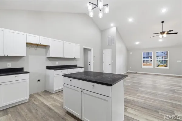 $310,000 | 2601 M- Country Dr Mountain Grove, Mountain Grove, MO 65711