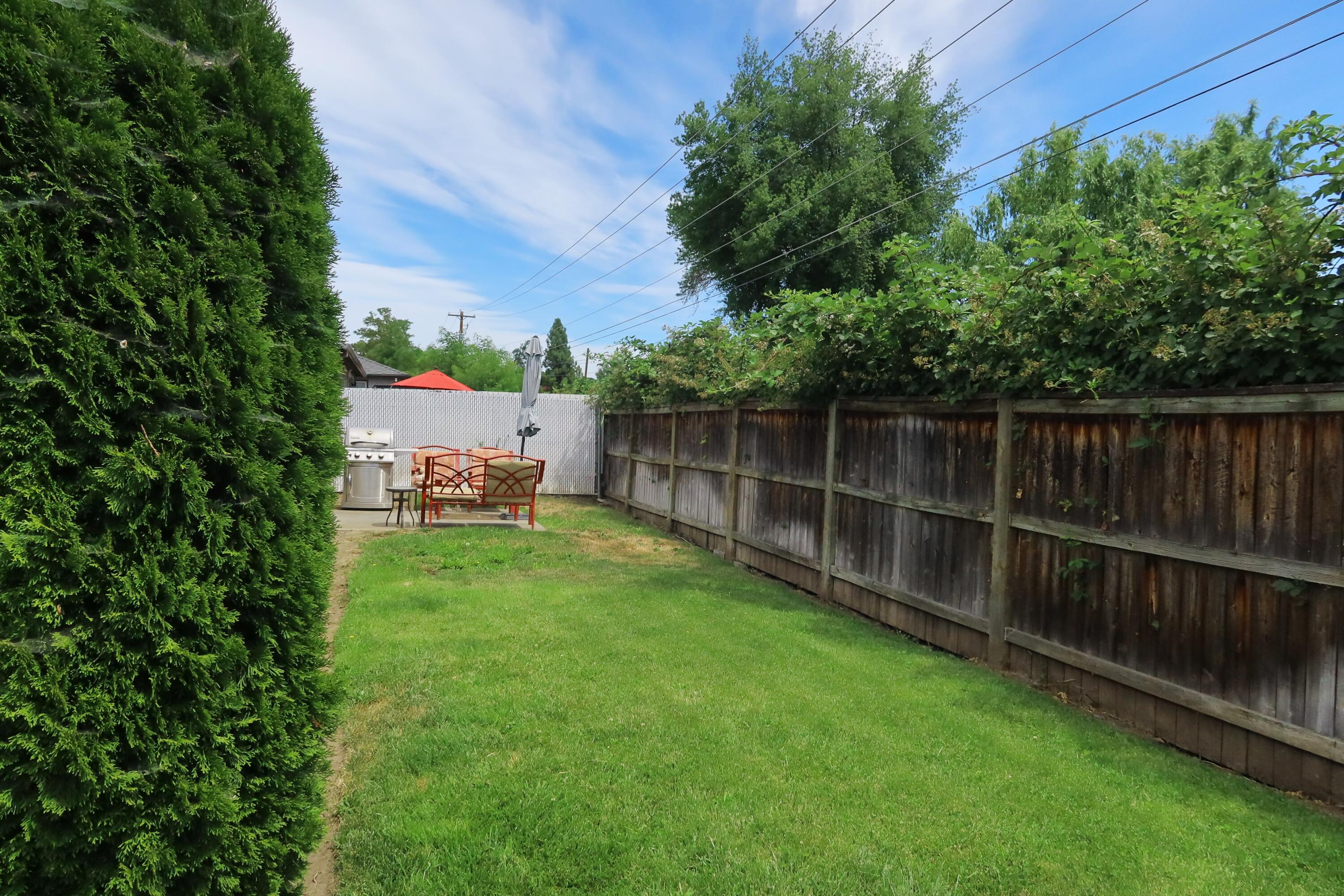 348 Sandi Way Eagle Point, OR 97524 - Photo 17 of 19 Fully Fenced Yard