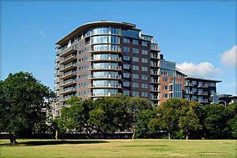 a view of a large building