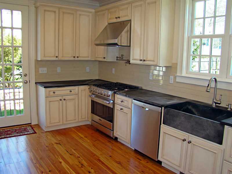 2 O Donnell Road Middletown, RI 02842 - Photo 13 of 25 Kitchen.