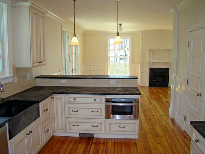 2 O Donnell Road Middletown, RI 02842 - Photo 16 of 25 Kitchen.