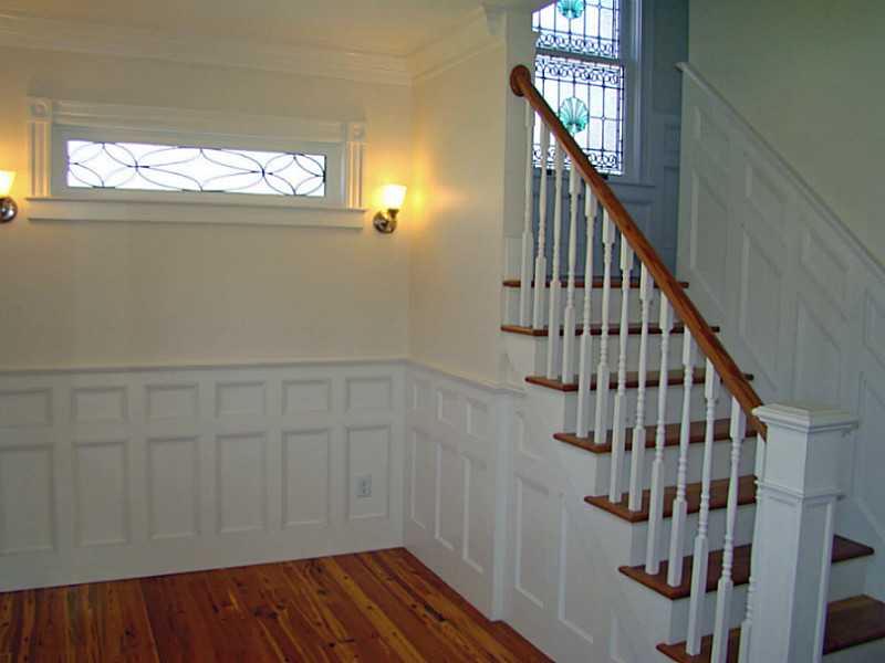 2 O Donnell Road Middletown, RI 02842 - Photo 4 of 25 Entry.