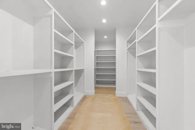 $3,249,000 | 629 North Lincoln Street, Arlington, VA 22201