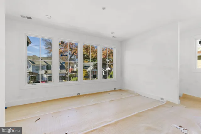 $3,249,000 | 629 North Lincoln Street, Arlington, VA 22201