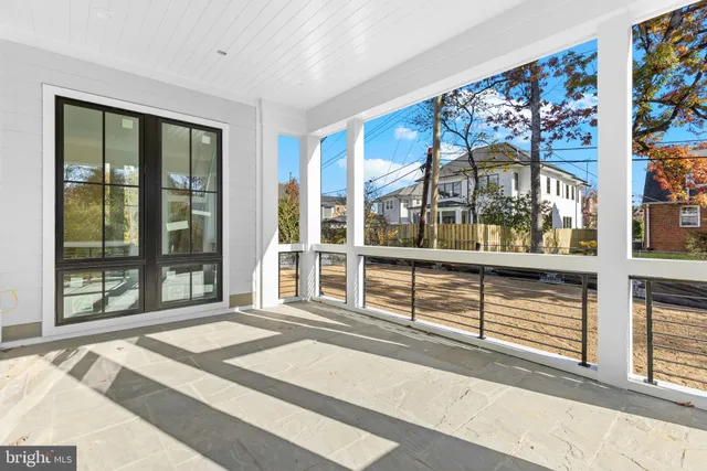 $3,249,000 | 629 North Lincoln Street, Arlington, VA 22201