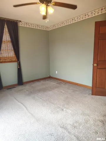 $105,900 | 21035 North 300th Road, Vermont, IL 61484