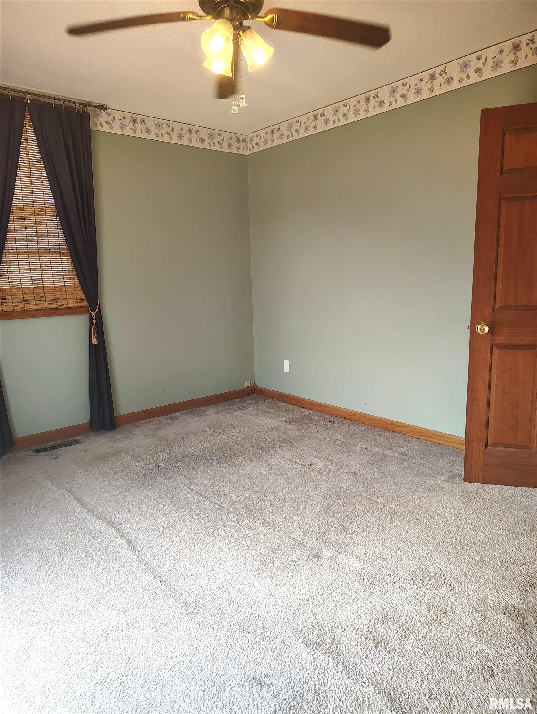 21035 North 300th Road Vermont, IL 61484 - Photo 14 of 20