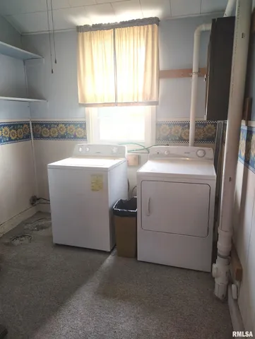 $105,900 | 21035 North 300th Road, Vermont, IL 61484