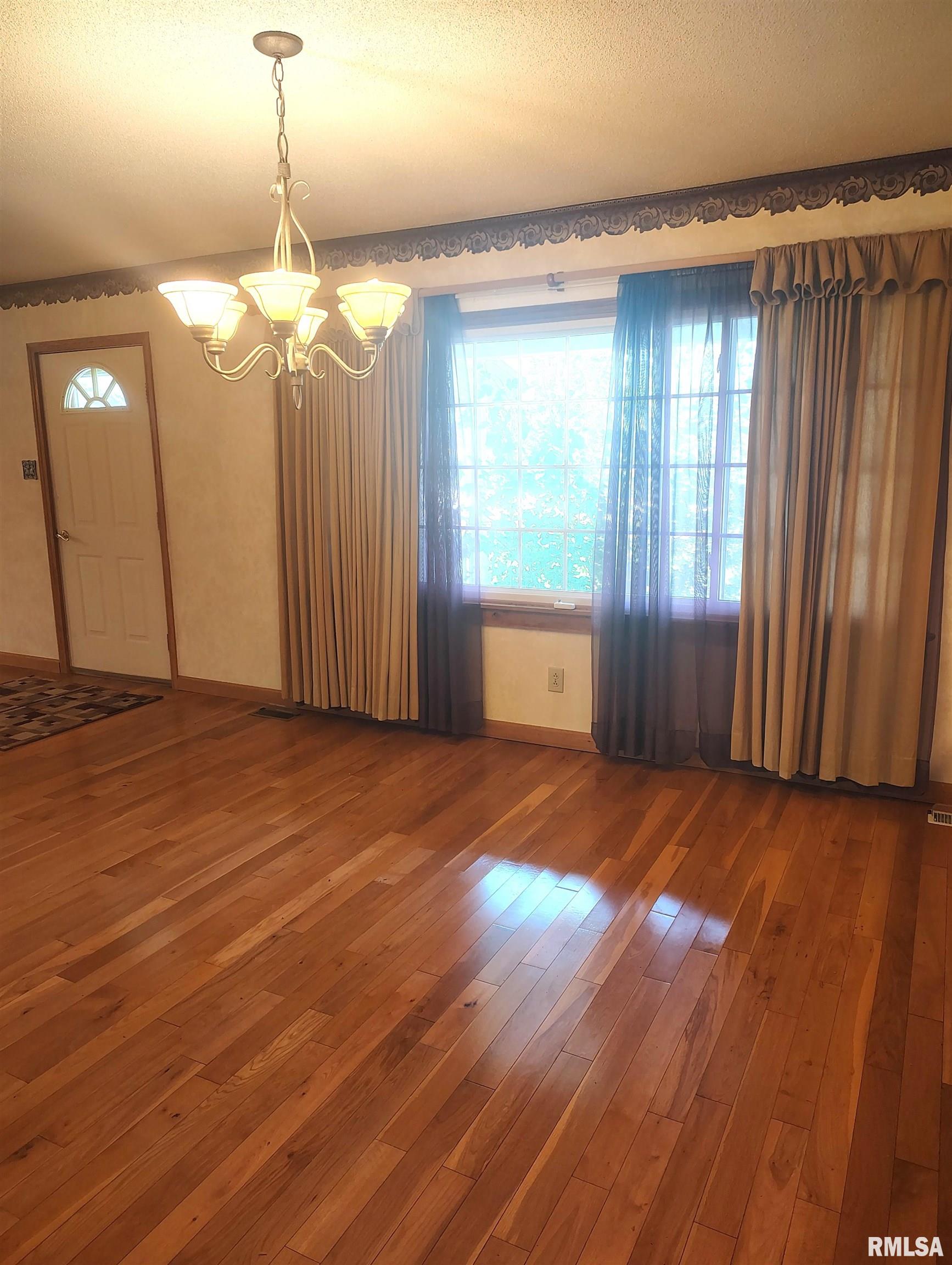 21035 North 300th Road Vermont, IL 61484 - Photo 8 of 20