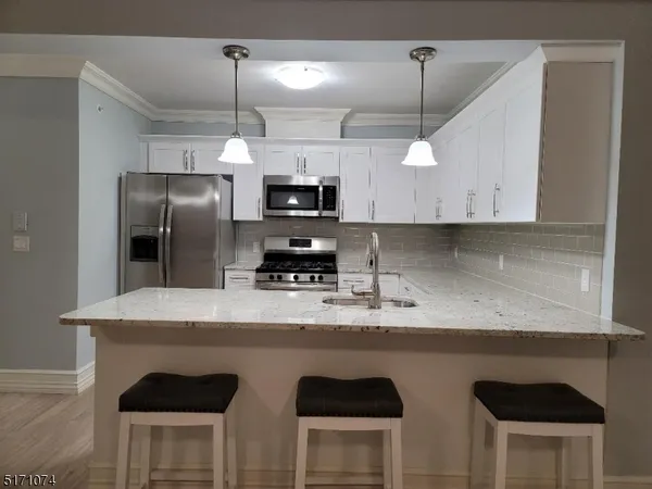 $3,600 | 10 Lower Notch Road, Unit 2, Woodland Park, NJ 07424