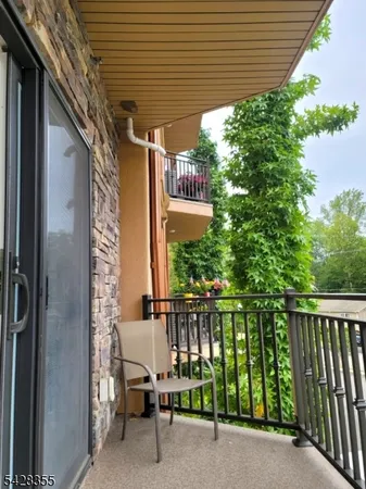 $3,600 | 10 Lower Notch Road, Unit 2, Woodland Park, NJ 07424