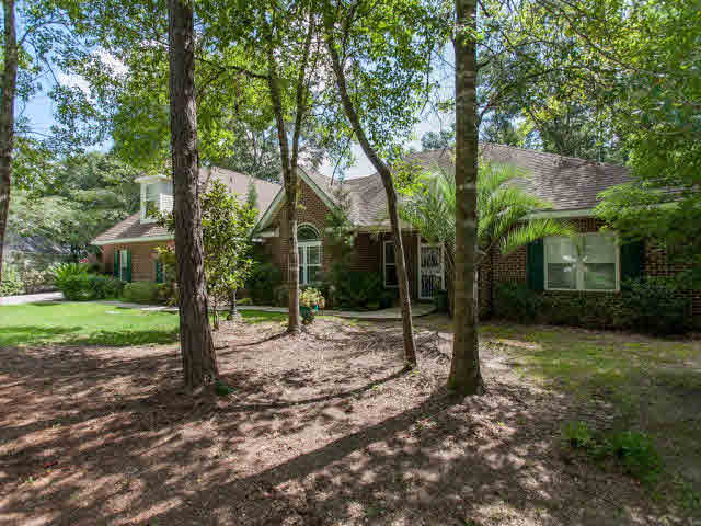 304 Bristol Way Foley, AL 36535 - Photo 2 of 45 Front View of yard