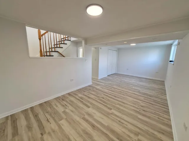 $330,000 | 225 McKool Avenue, Romeoville, IL 60446