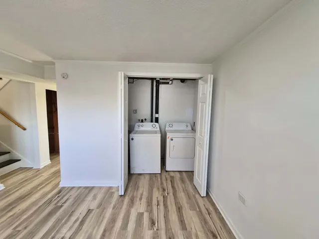 $330,000 | 225 McKool Avenue, Romeoville, IL 60446