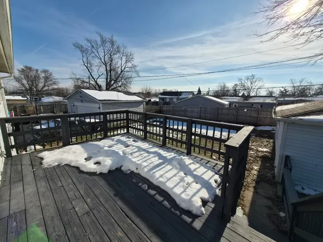 $330,000 | 225 McKool Avenue, Romeoville, IL 60446