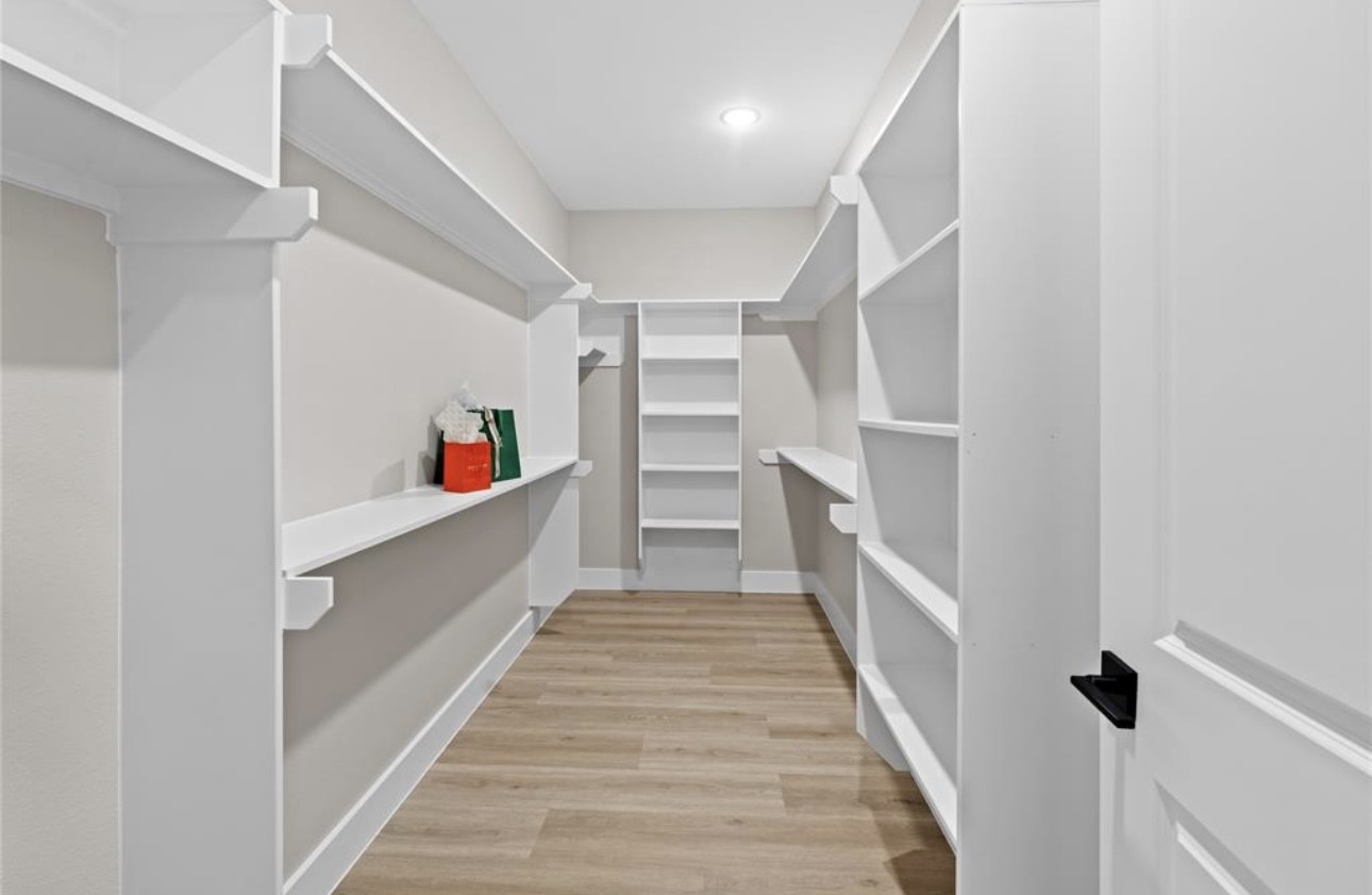 2610 Piemonte Ave Spring Spring, TX 77388 - Photo 7 of 10 a view of entryway