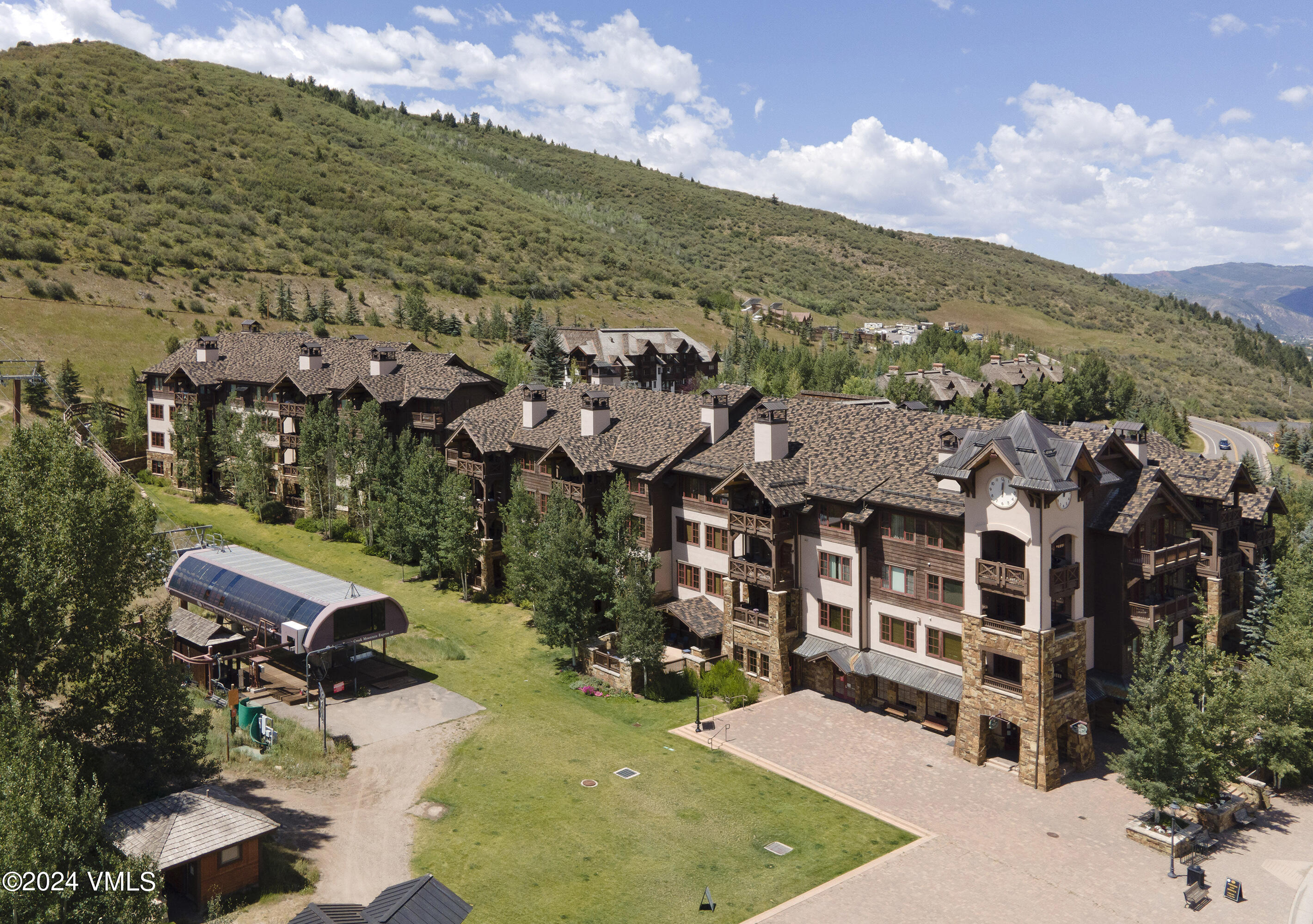 BC-Landing-B-402-MLS_01