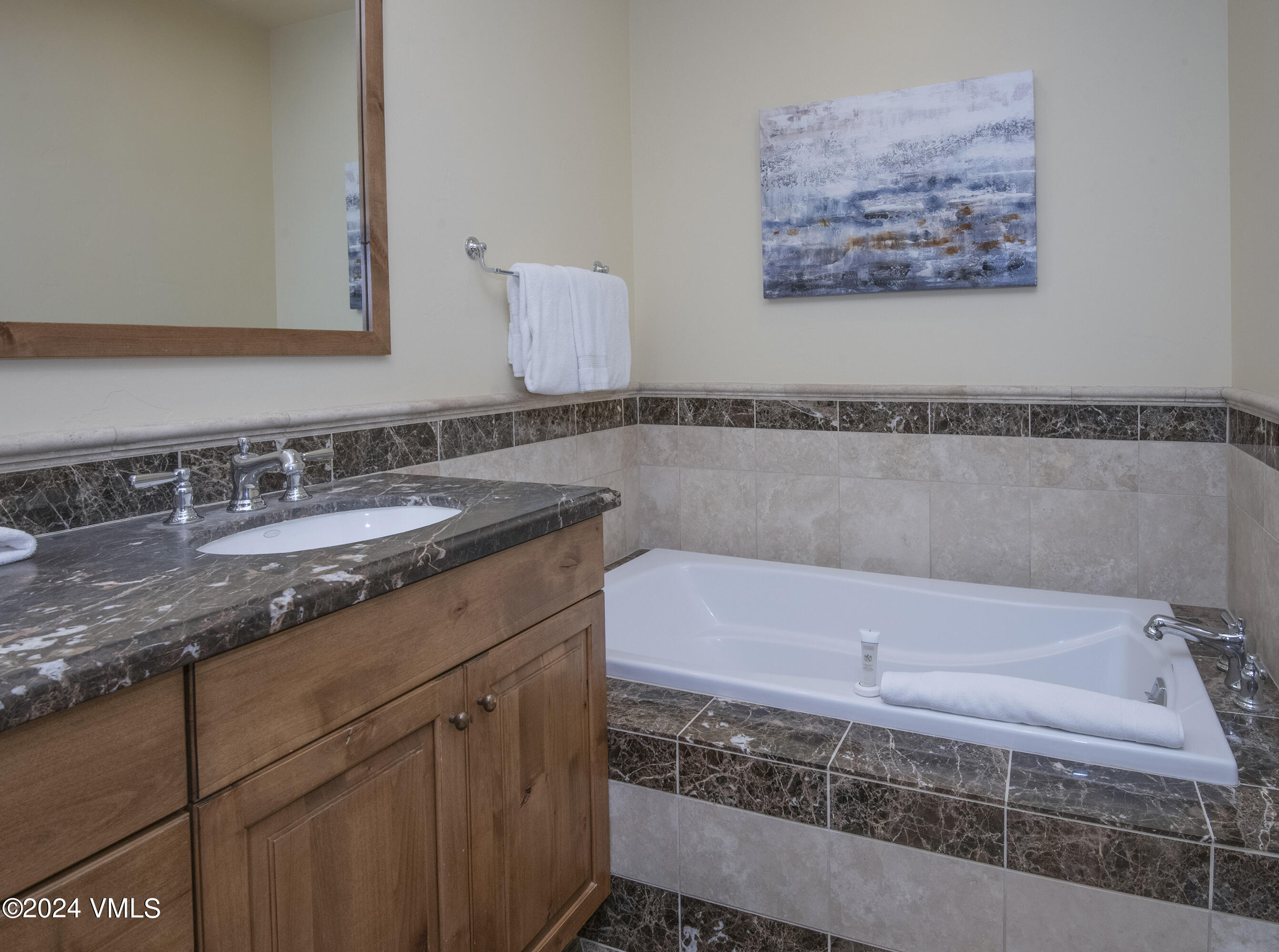 300 Prater Road, Unit B402 Avon, CO 81620 - Photo 16 of 38 BC-Landing-B-402-MLS_16
