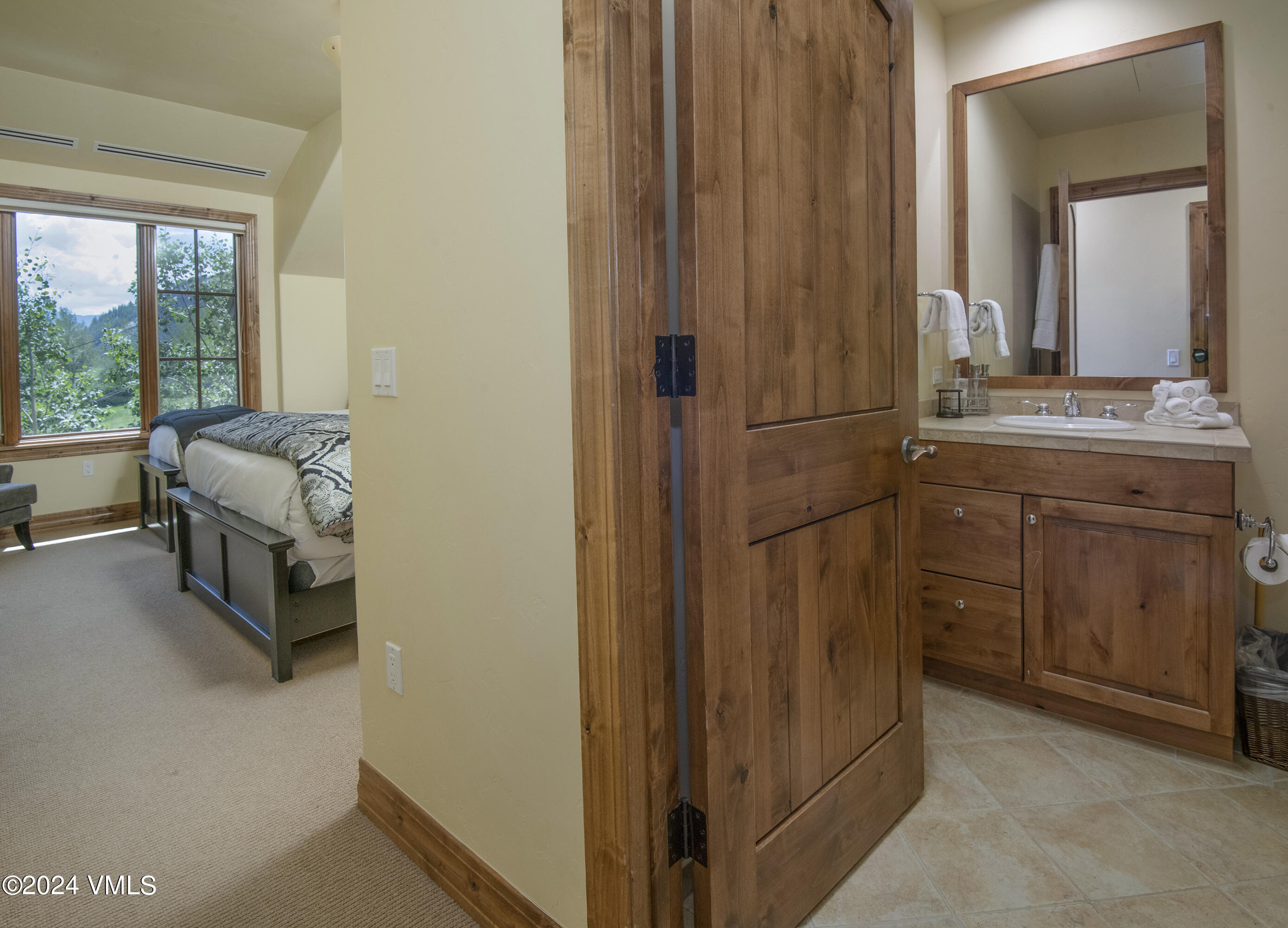 300 Prater Road, Unit B402 Avon, CO 81620 - Photo 23 of 38 BC-Landing-B-402-MLS_24