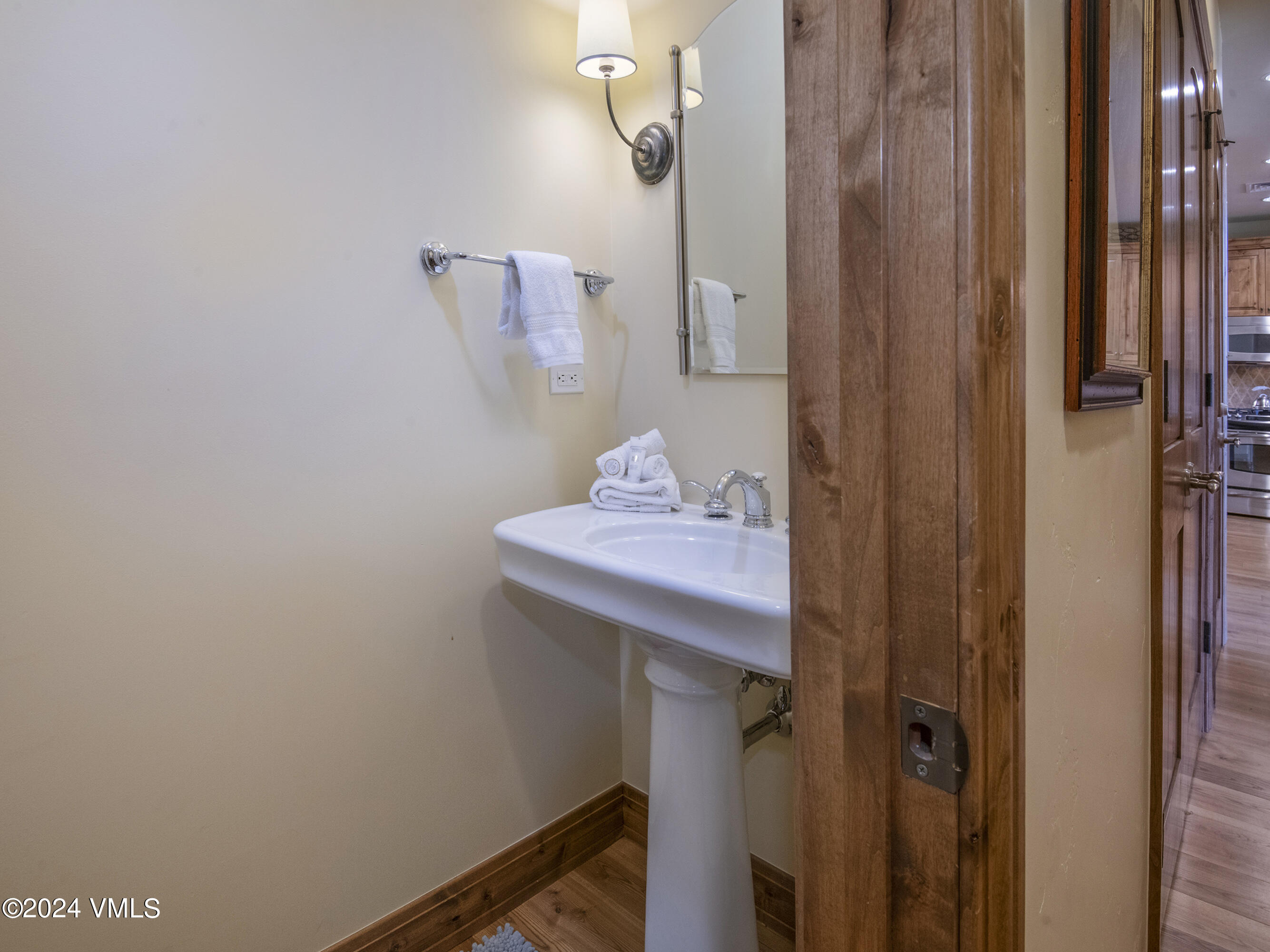 300 Prater Road, Unit B402 Avon, CO 81620 - Photo 25 of 38 BC-Landing-B-402-MLS_23