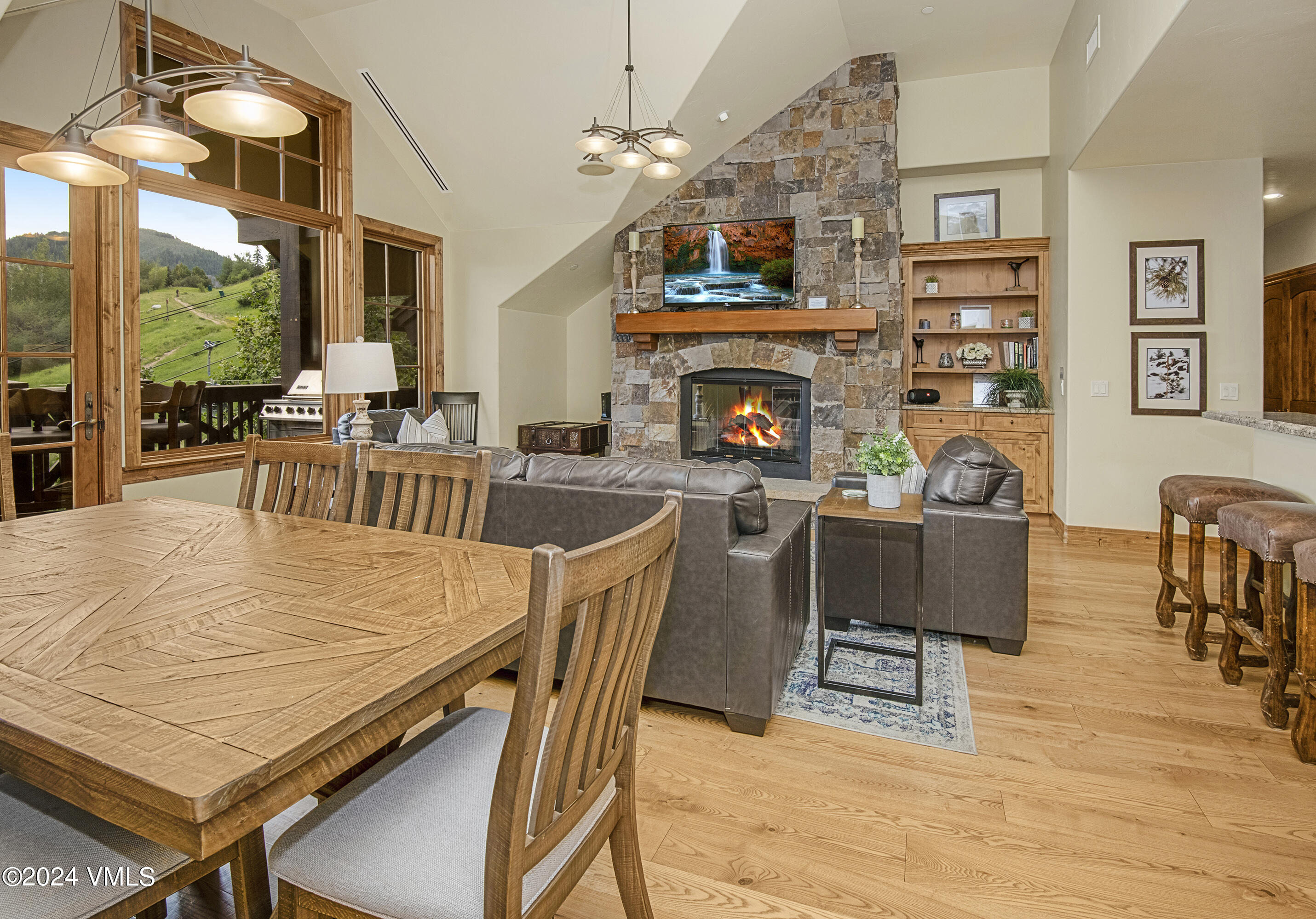 300 Prater Road, Unit B402 Avon, CO 81620 - Photo 10 of 38 BC-Landing-B-402-MLS_12