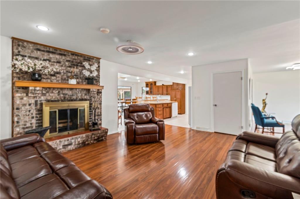 10451 Miners Trail Road Higginsville, MO 64037 - Photo 7 of 33