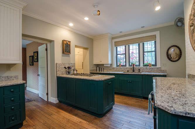 402 Pulpit Rock Road Cape Elizabeth, ME 04107 - Photo 22 of 34 Kitchen