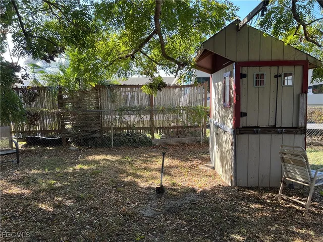 $2,350 | 18316 Oriole Road, Fort Myers, FL 33967