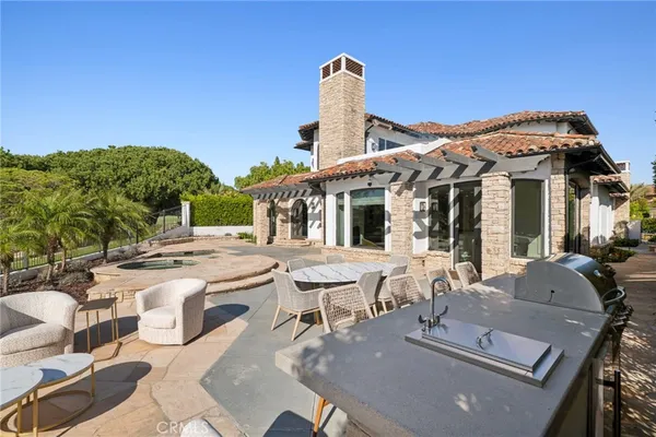 $15,995,000 | 15 Shoreline, Newport Coast, CA 92657