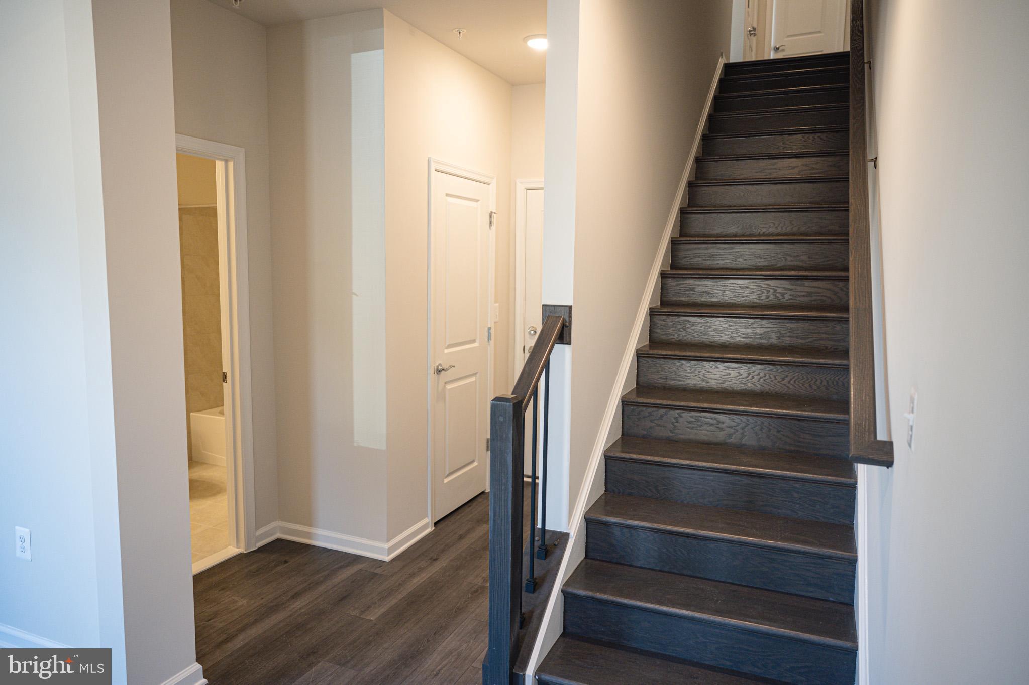 238 Mainstream Drive Laurel, MD 20724 - Photo 16 of 45 a view of entryway