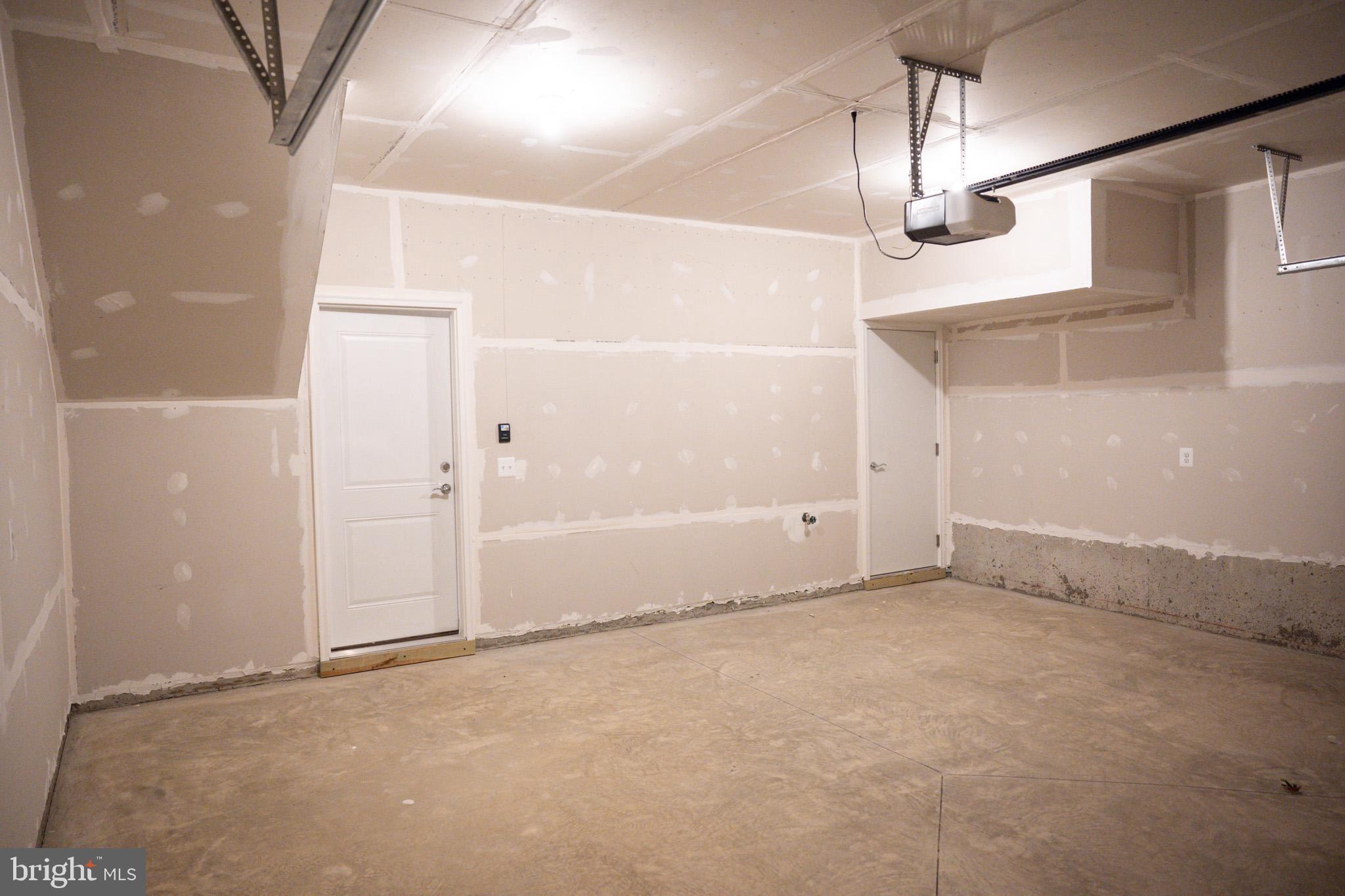 238 Mainstream Drive Laurel, MD 20724 - Photo 42 of 45 an empty room with a empty space