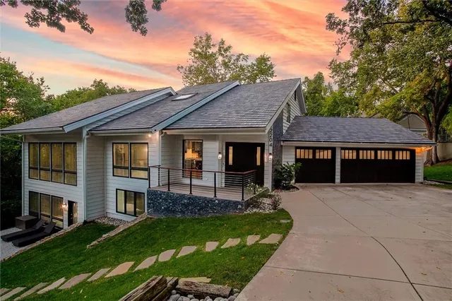 $1,175,000 | 12204 Catalina Street, Leawood, KS 66209