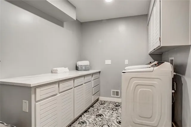 $1,175,000 | 12204 Catalina Street, Leawood, KS 66209