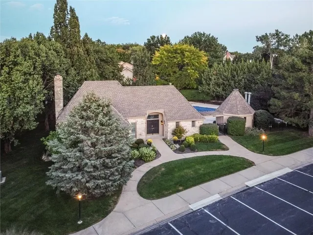 $1,175,000 | 12204 Catalina Street, Leawood, KS 66209