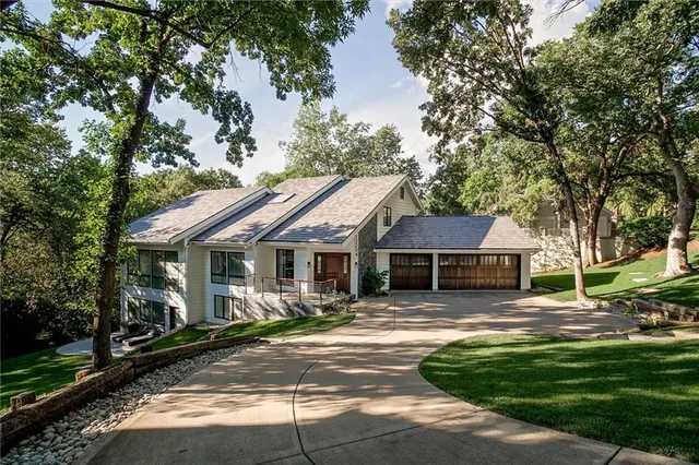 $1,175,000 | 12204 Catalina Street, Leawood, KS 66209