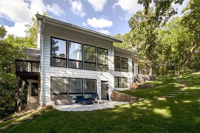 $1,175,000 | 12204 Catalina Street, Leawood, KS 66209