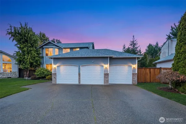 $949,994 | 706 Bremerton Place Northeast, Renton, WA 98059